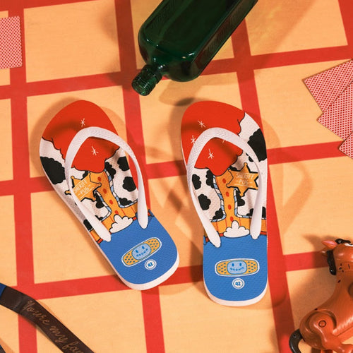 SHERIFF PUG FLIP FLOP // WHITE