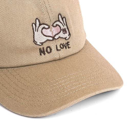 NO LOVE BASEBALL CAP // CREAM